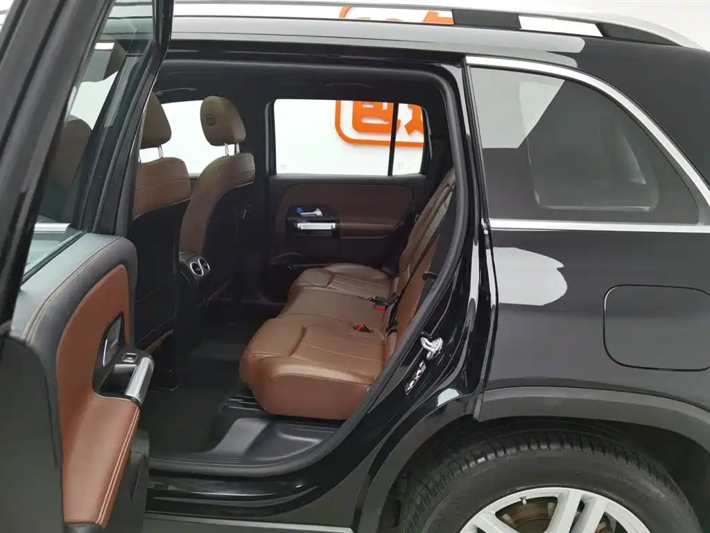 MERCEDES BENZ GLB 2021