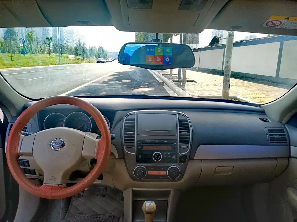 NISSAN SYLPHY 2016
