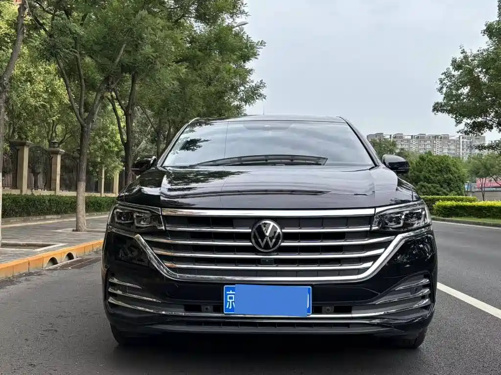 VOLKSWAGEN VILORAN 2024