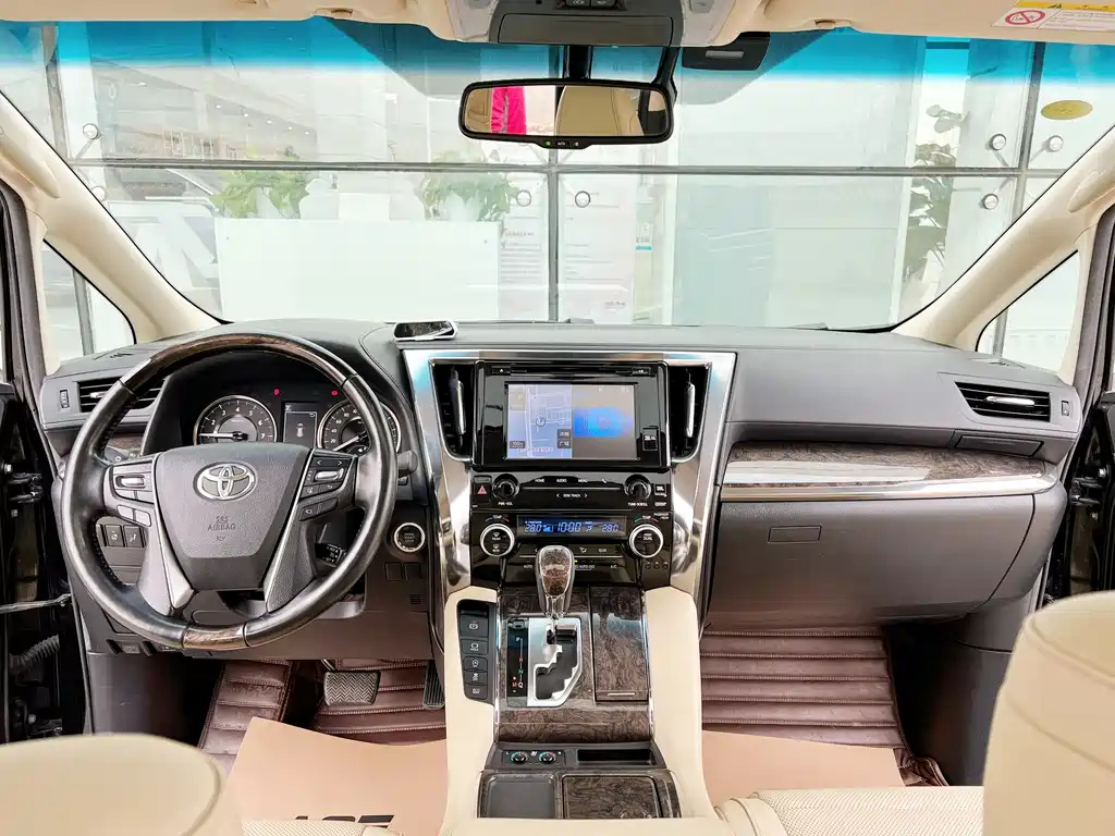 TOYOTA ALPHARD 2019