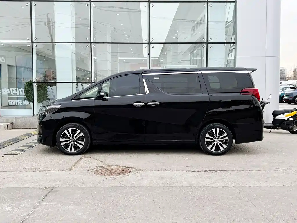 TOYOTA ALPHARD 2019