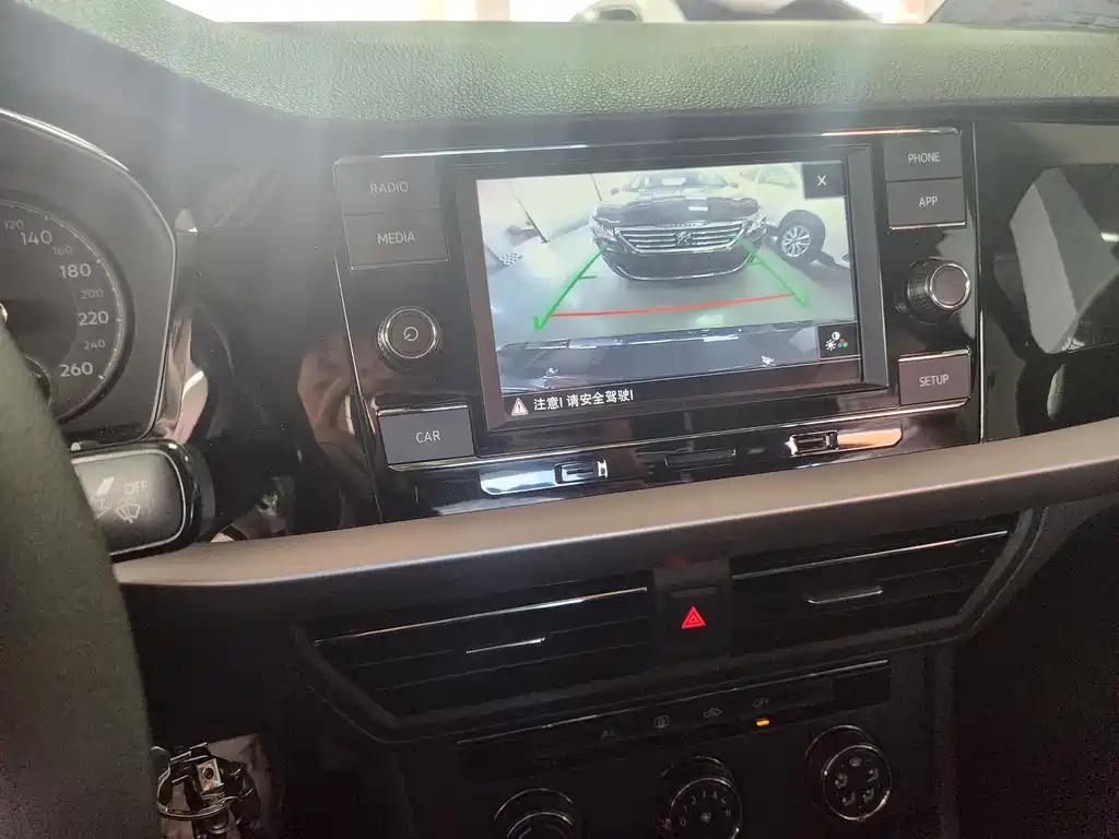 VOLKSWAGEN LAVIDA 2019