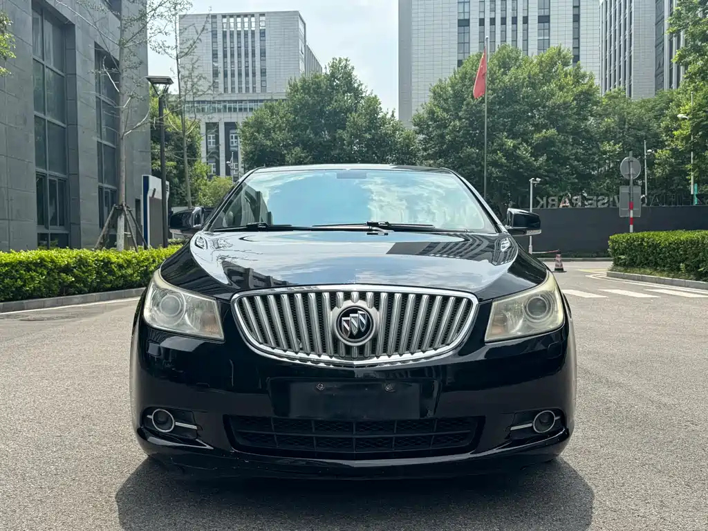 BUICK LACROSSE 2012