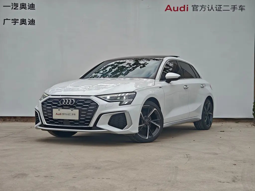 AUDI A3 2024