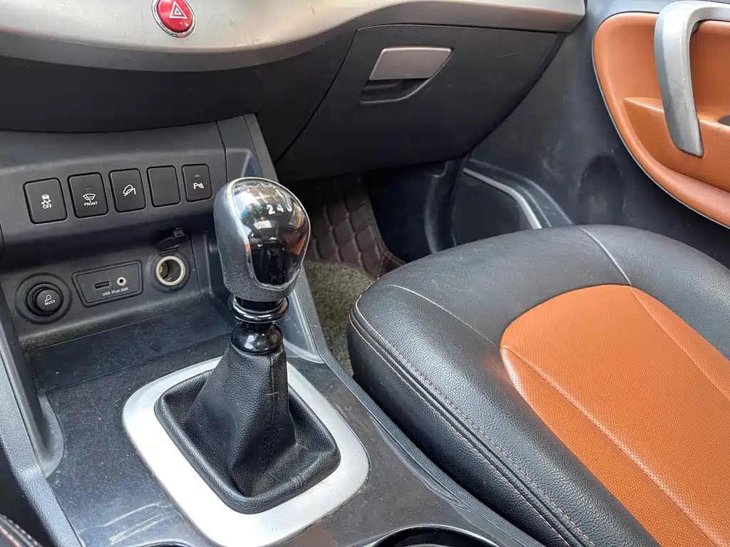 JAC REFINE S5 2014