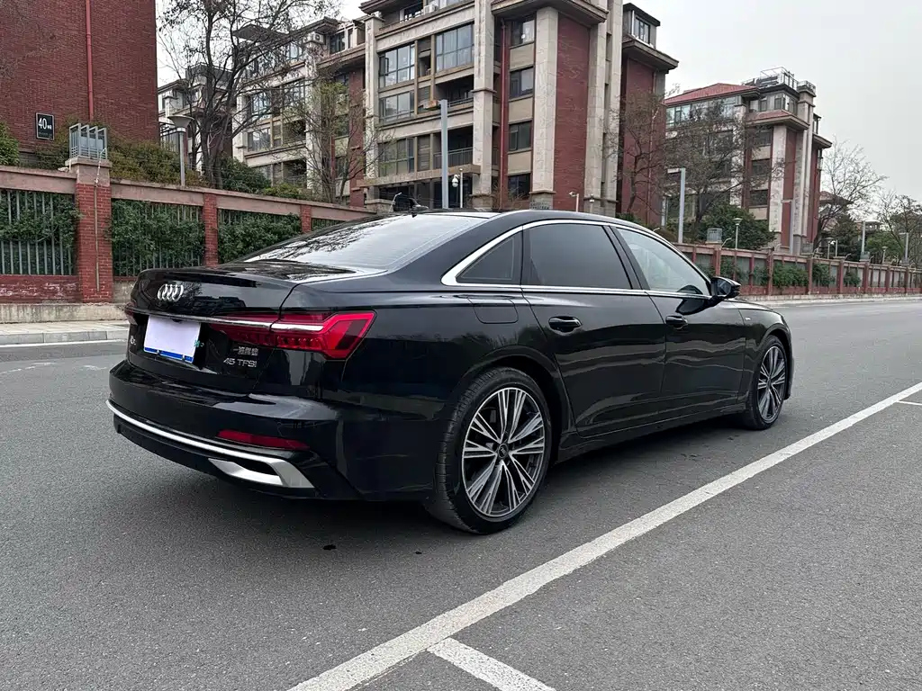 AUDI A6L 2023
