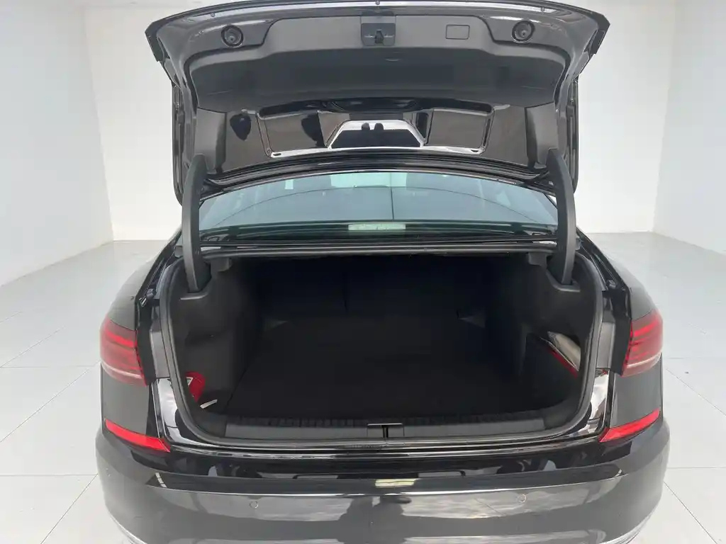 VOLKSWAGEN PASSAT 2022