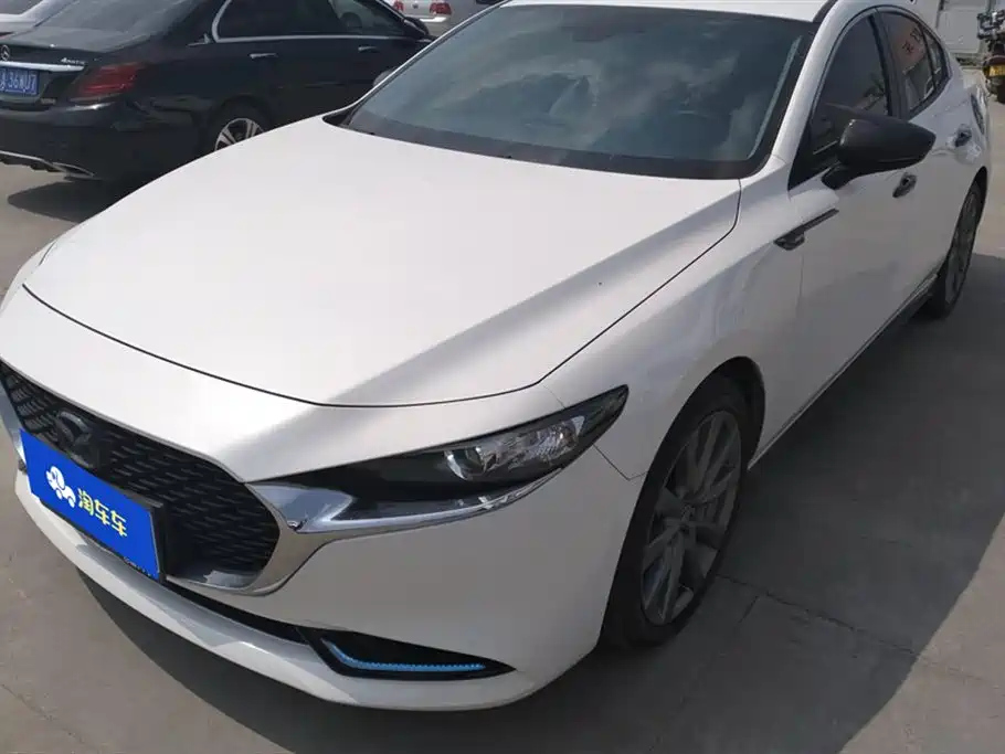 MAZDA 3 AXELA 2022