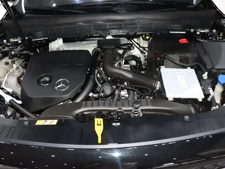 MERCEDES BENZ GLB 2022