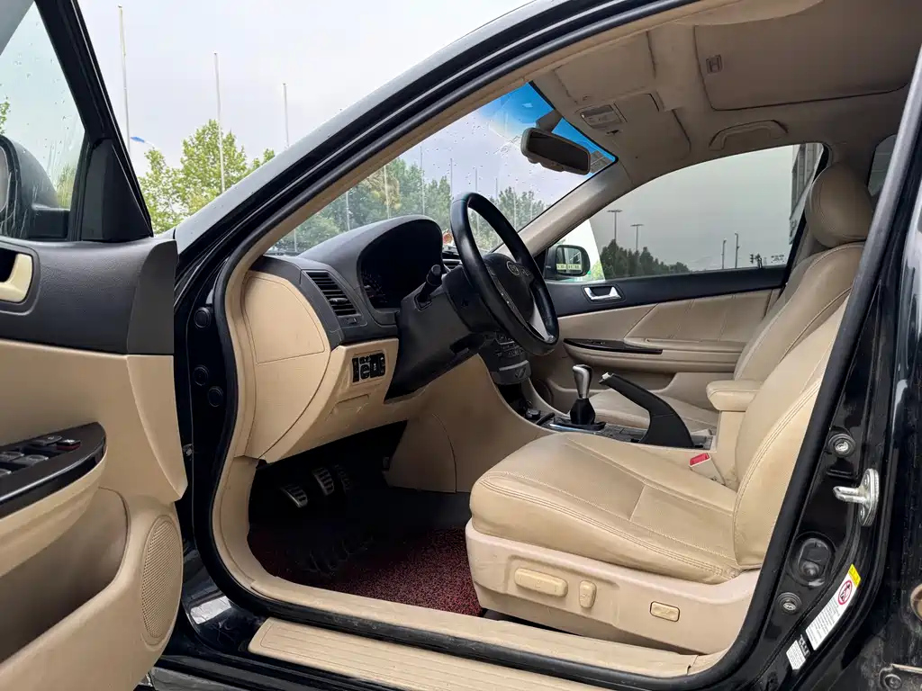 BYD G6 2013