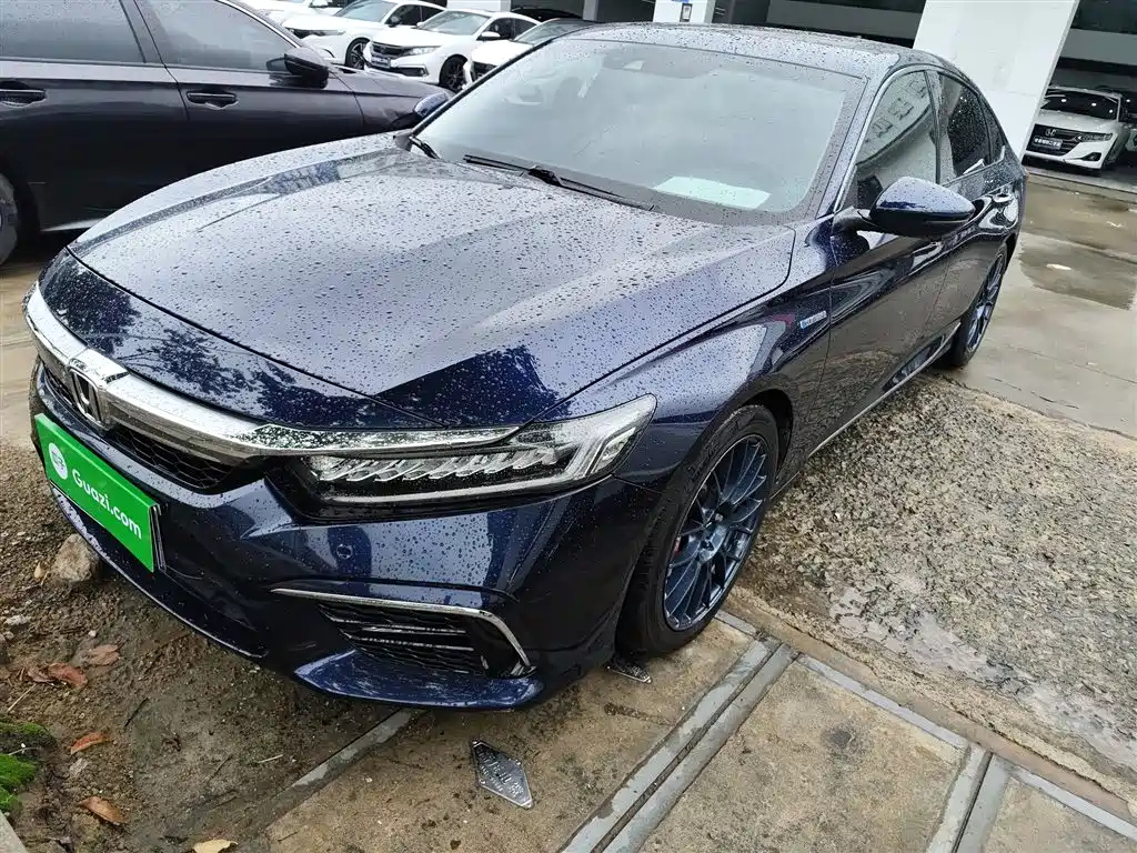 HONDA INSPIRE 2019