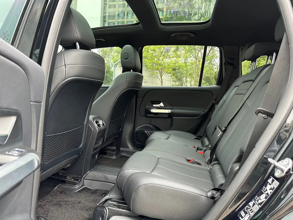 MERCEDES BENZ GLB 2021