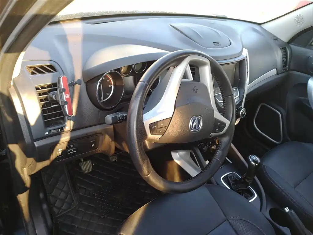 CHANGAN CS35 2016
