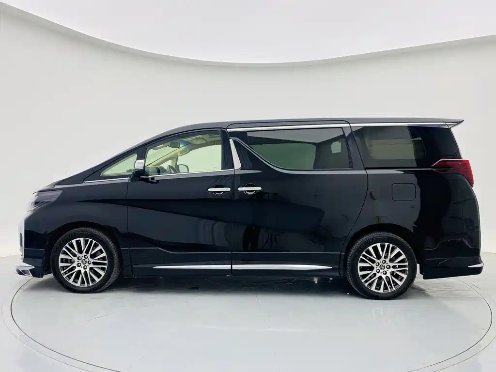 TOYOTA ALPHARD 2018