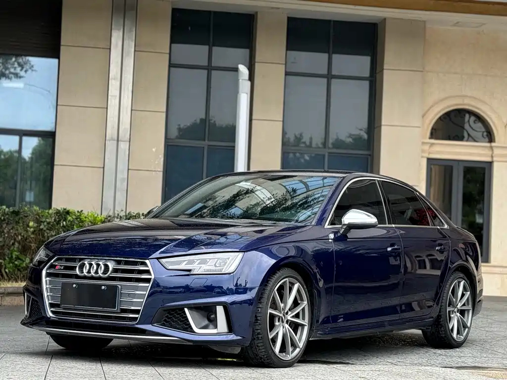 AUDI S4 2018