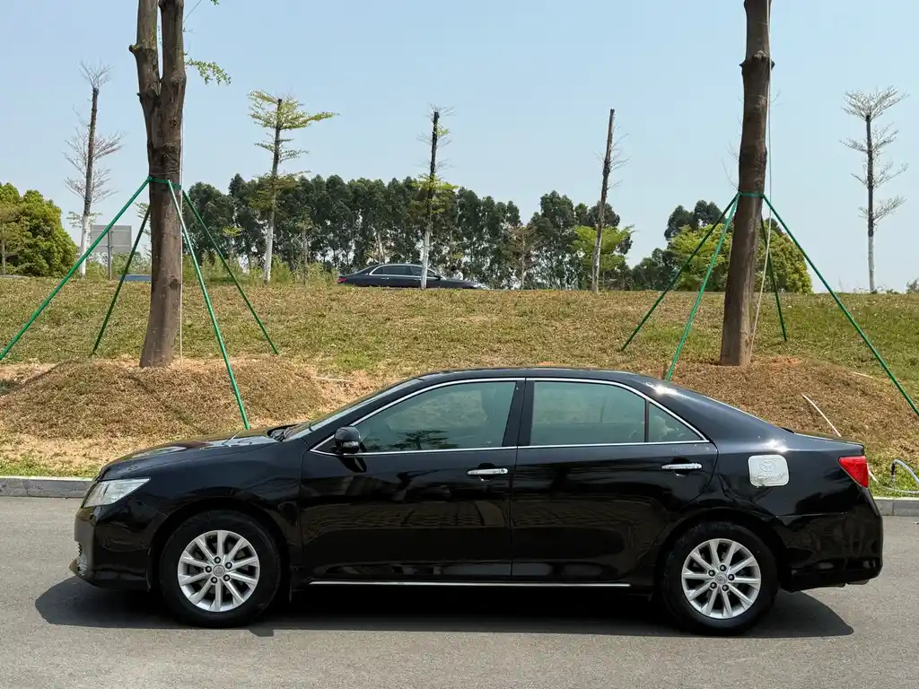 TOYOTA CAMRY 2012