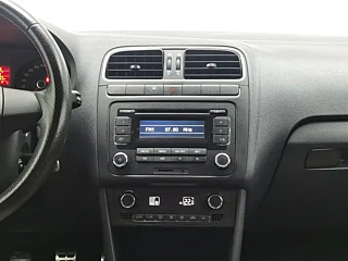 VOLKSWAGEN POLO 2012 YEAR 1.6L CROSS POLO MT 2012