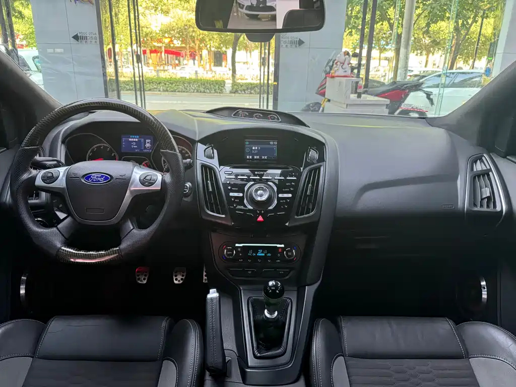 FORD FOCUS IMPORT 2014