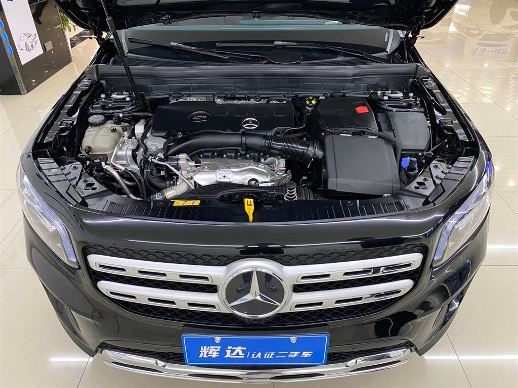 MERCEDES BENZ GLB 2023