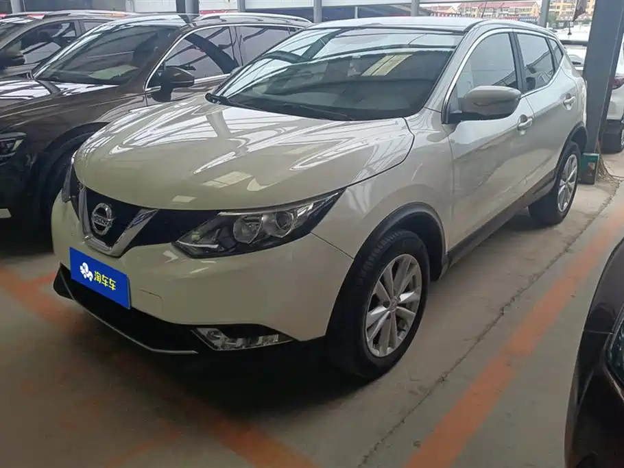 NISSAN QASHQAI 2016