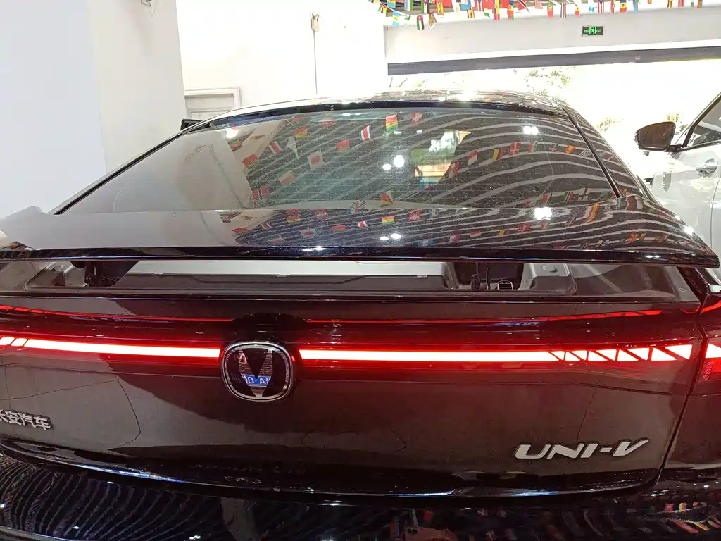 CHANGAN UNI-V 2023