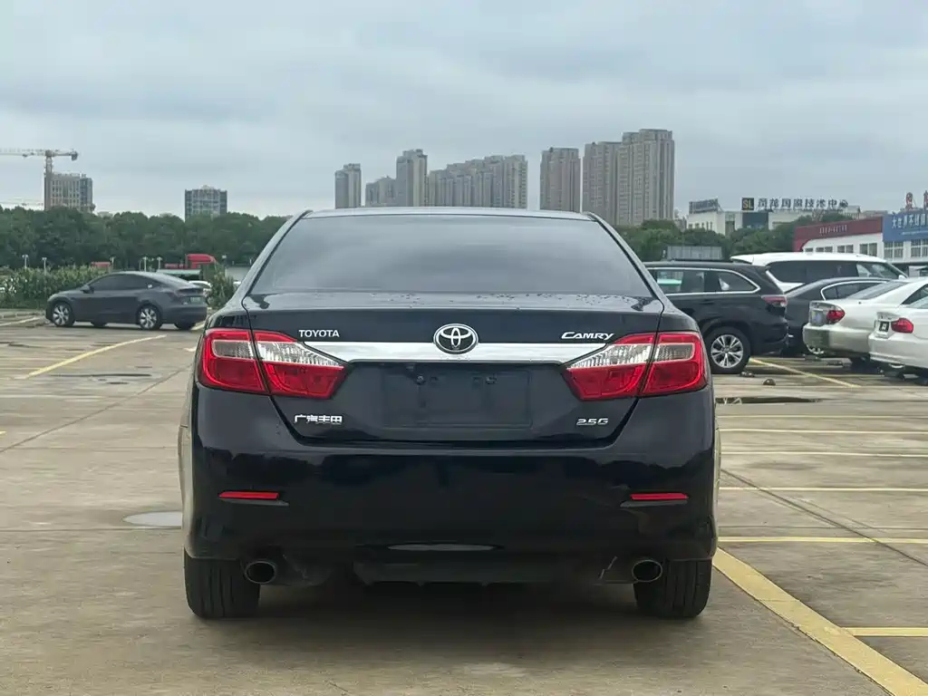 TOYOTA CAMRY 2012