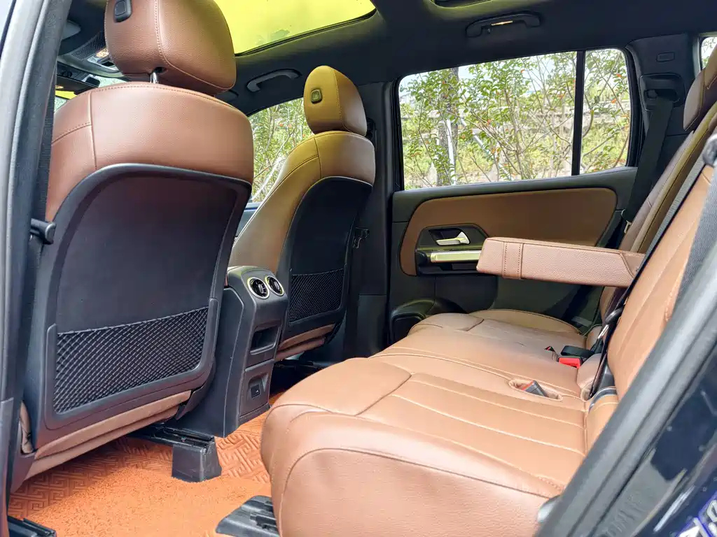 MERCEDES BENZ GLB 2022