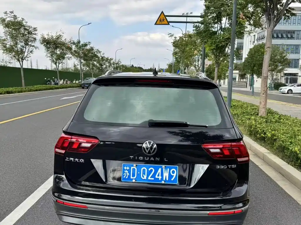 VOLKSWAGEN TIGUAN L 2021