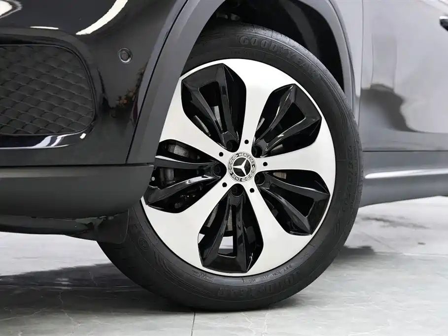 MERCEDES BENZ GLB 2022