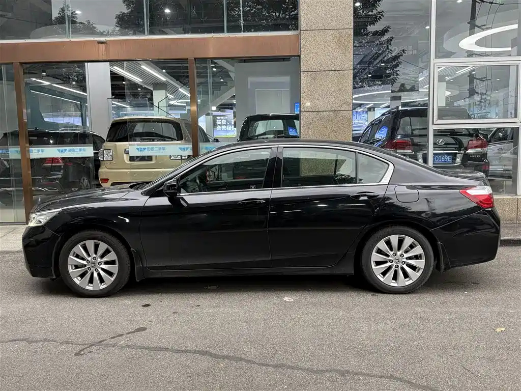 HONDA ACCORD 2015
