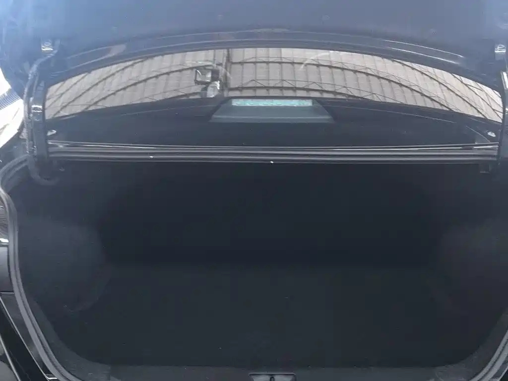 NISSAN SYLPHY 2025
