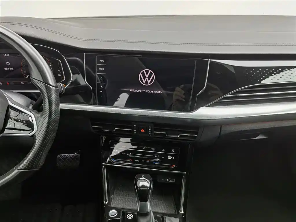 VOLKSWAGEN PASSAT 2022