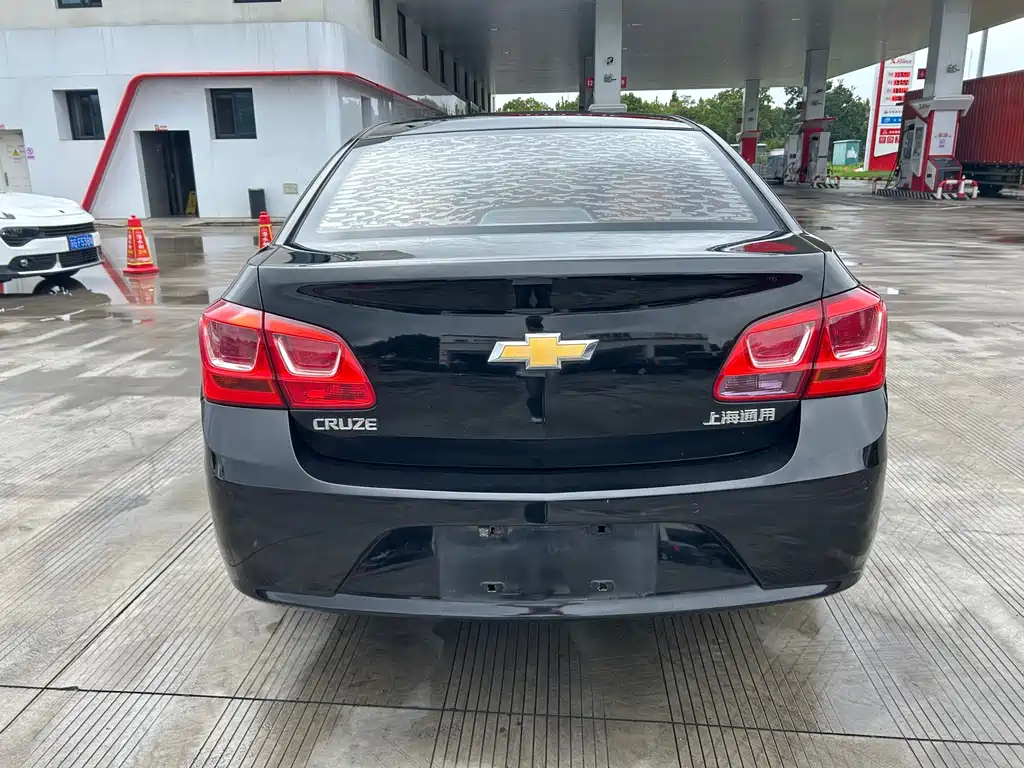 CHEVROLET CRUZE 2015