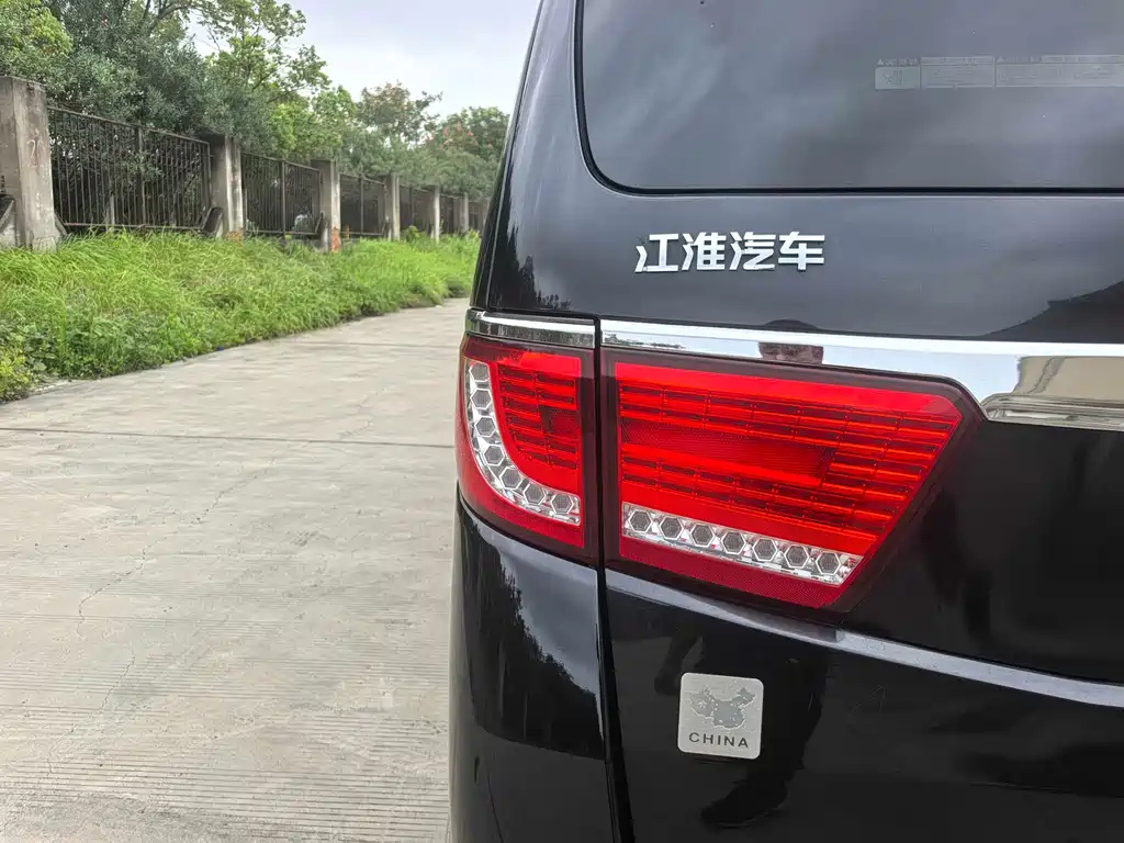 JAC REFINE M6 2018