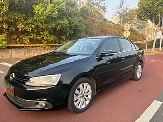 VOLKSWAGEN SAGITAR 2015