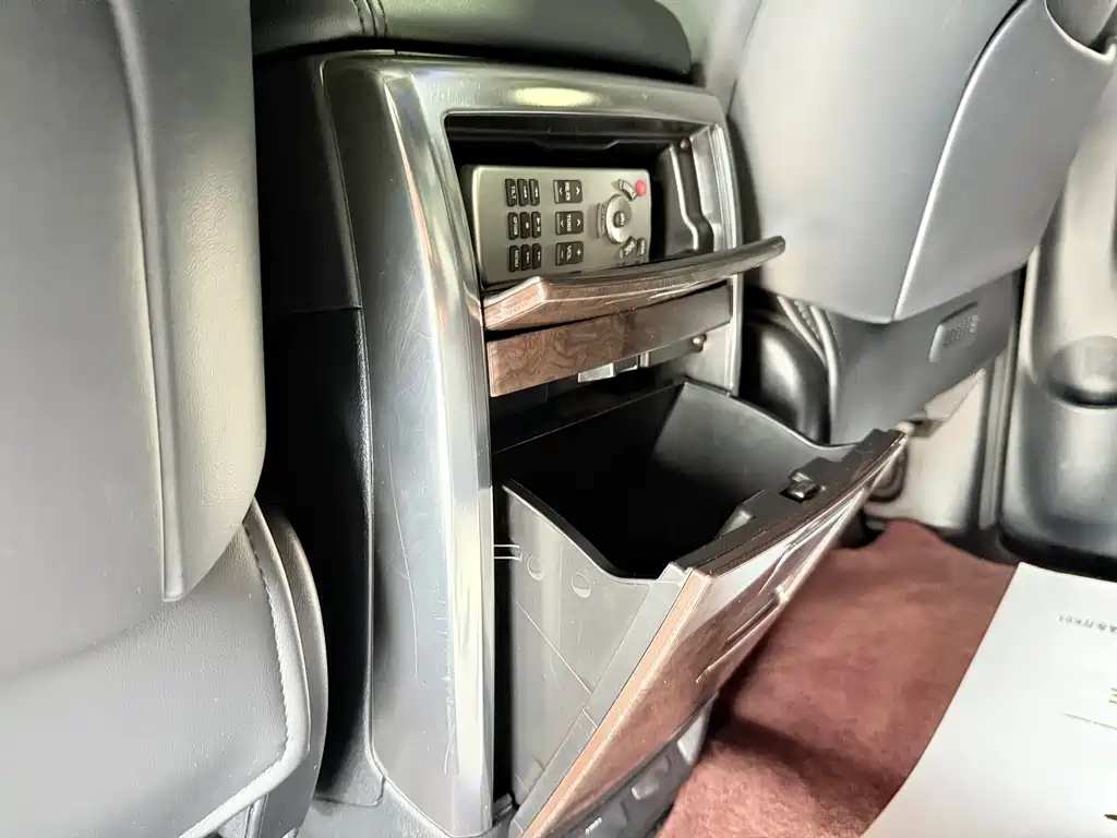 TOYOTA ALPHARD 2018