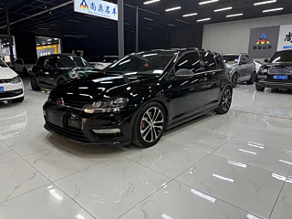 VOLKSWAGEN GOLF 2016