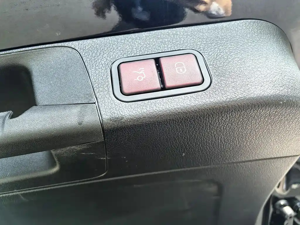 MERCEDES BENZ GLB 2022