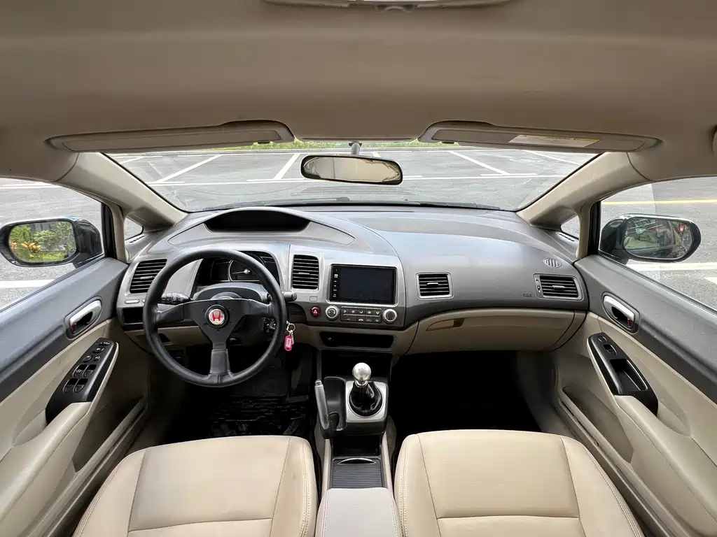 HONDA CIVIC 2011