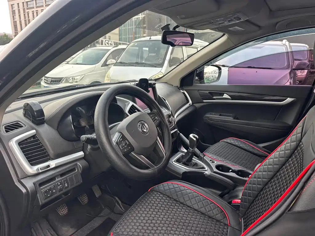 DONGFENG AX7 2016