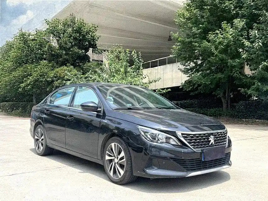 PEUGEOT 408 2019