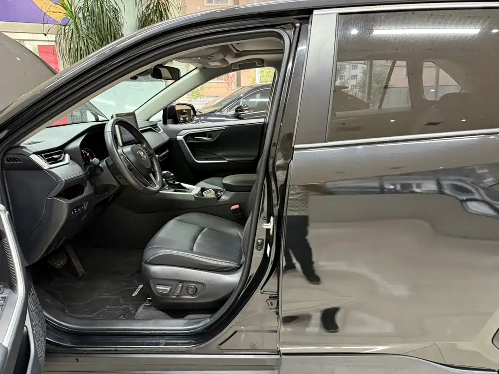 TOYOTA RAV4 RONGFANG 2022