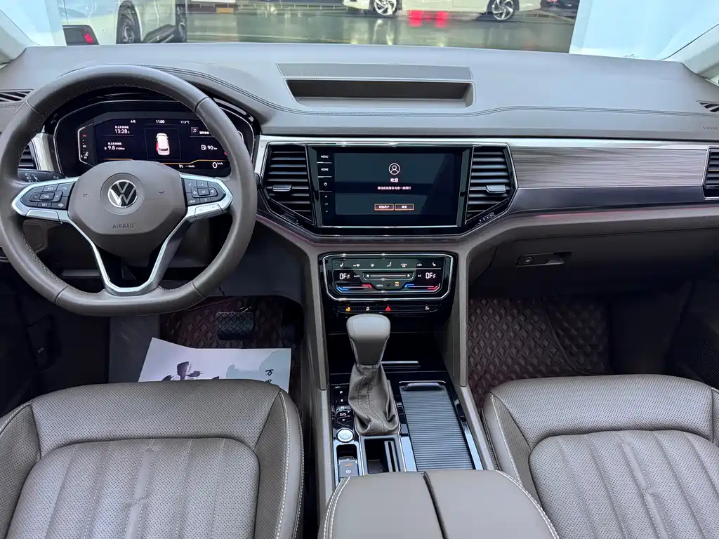 VOLKSWAGEN VILORAN 2021