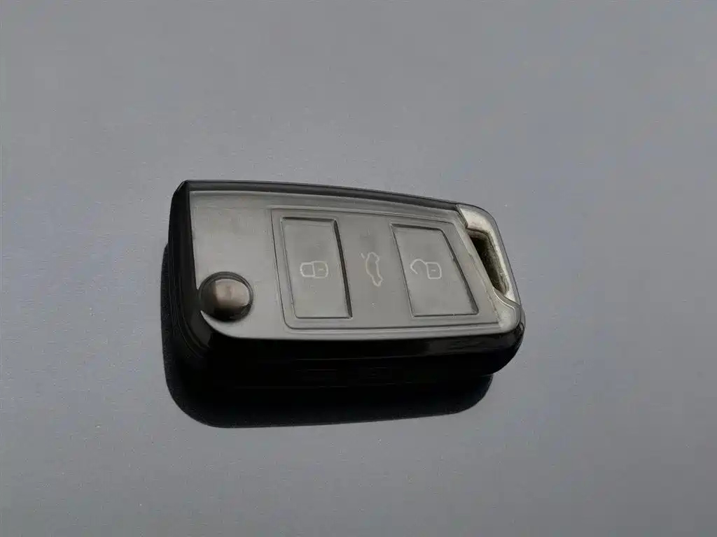 VOLKSWAGEN TAYRON 2024