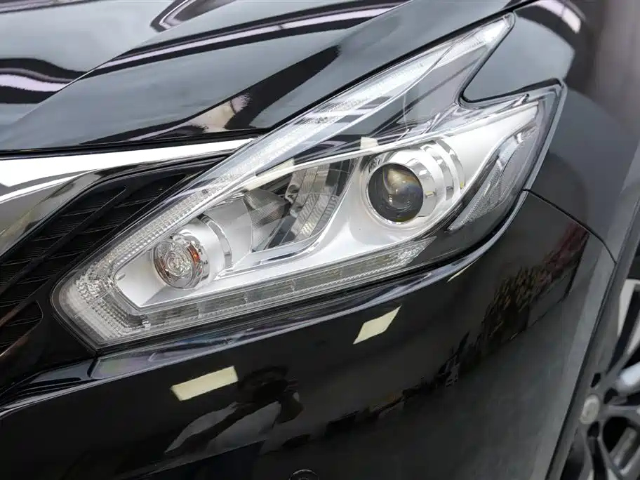 NISSAN MURANO 2023