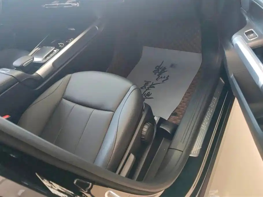 MERCEDES BENZ GLB 2022