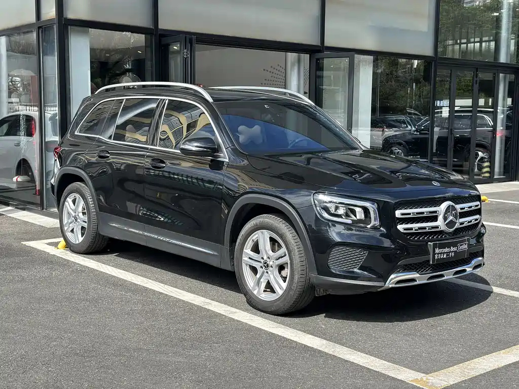 MERCEDES BENZ GLB 2022