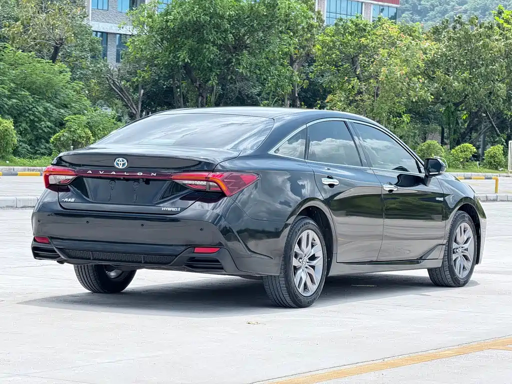 TOYOTA AVALON 2019