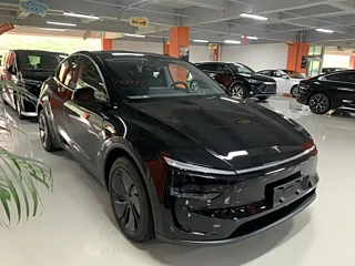 Заказать TESLA MODEL Y