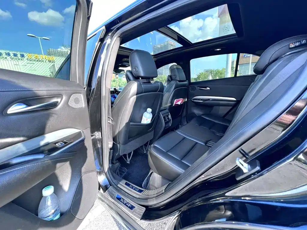 CADILLAC XT4 2019